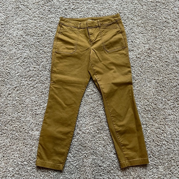 Old Navy Pixie cropped pants size 8 - Picture 2 of 5